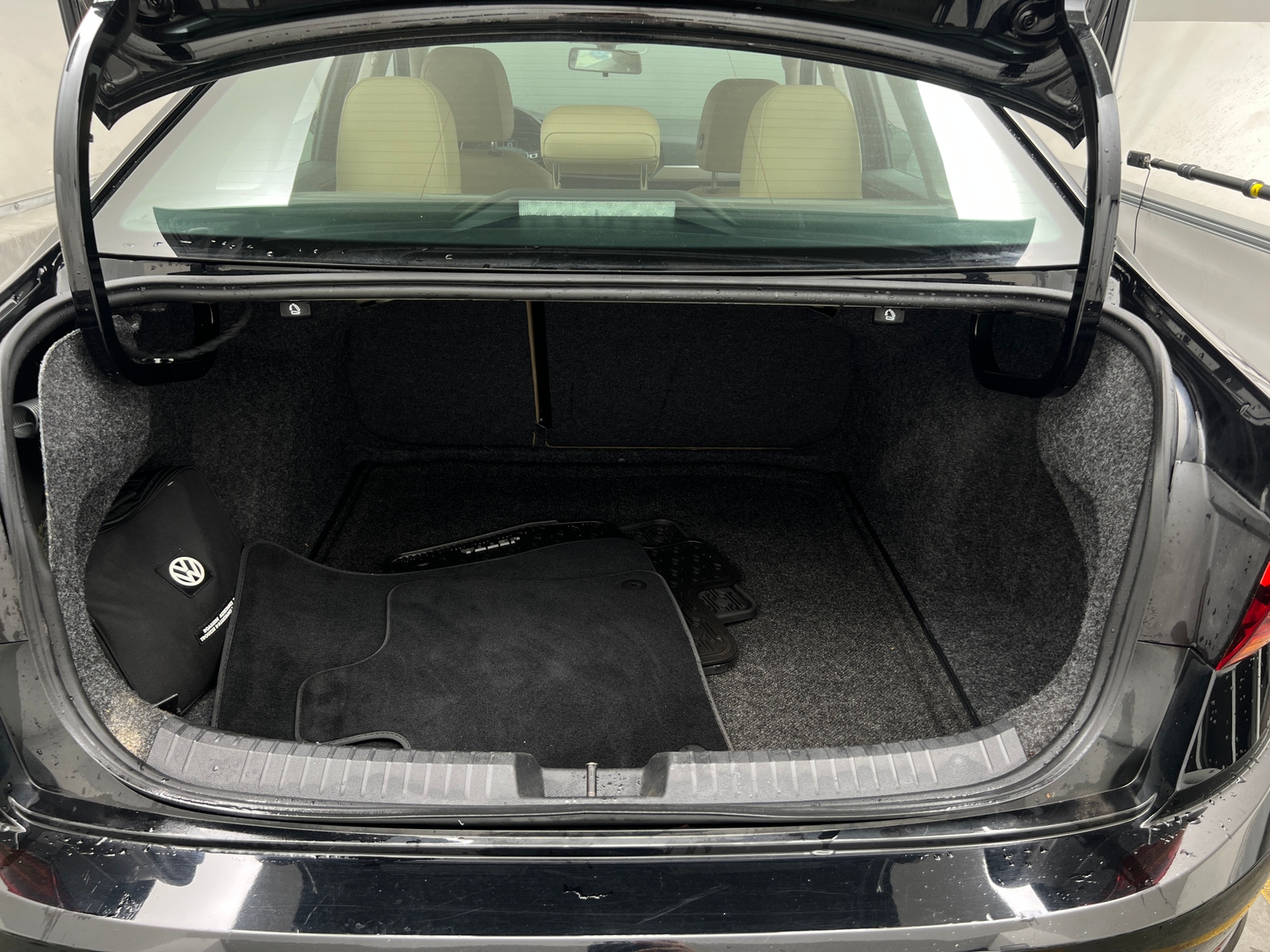 Thumbnail: 2019 Volkswagen Jetta - 6