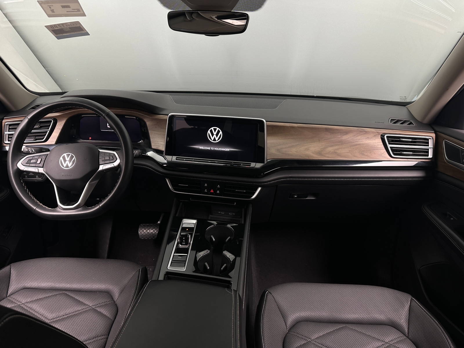 Thumbnail: 2024 Volkswagen Atlas - 2