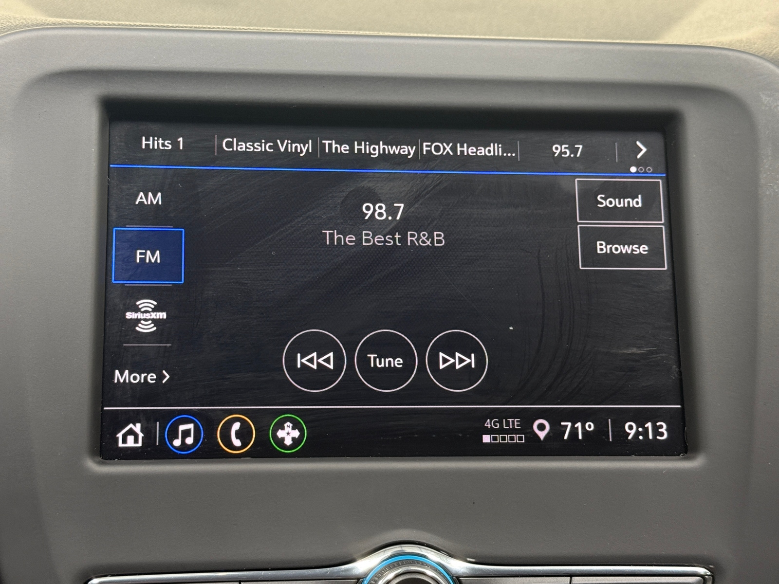 Thumbnail: 2023 Chevrolet Equinox - 4