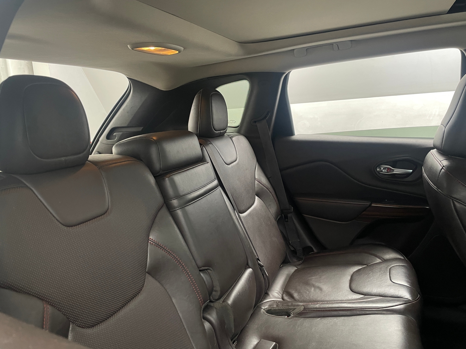 Thumbnail: 2016 Jeep Cherokee - 5