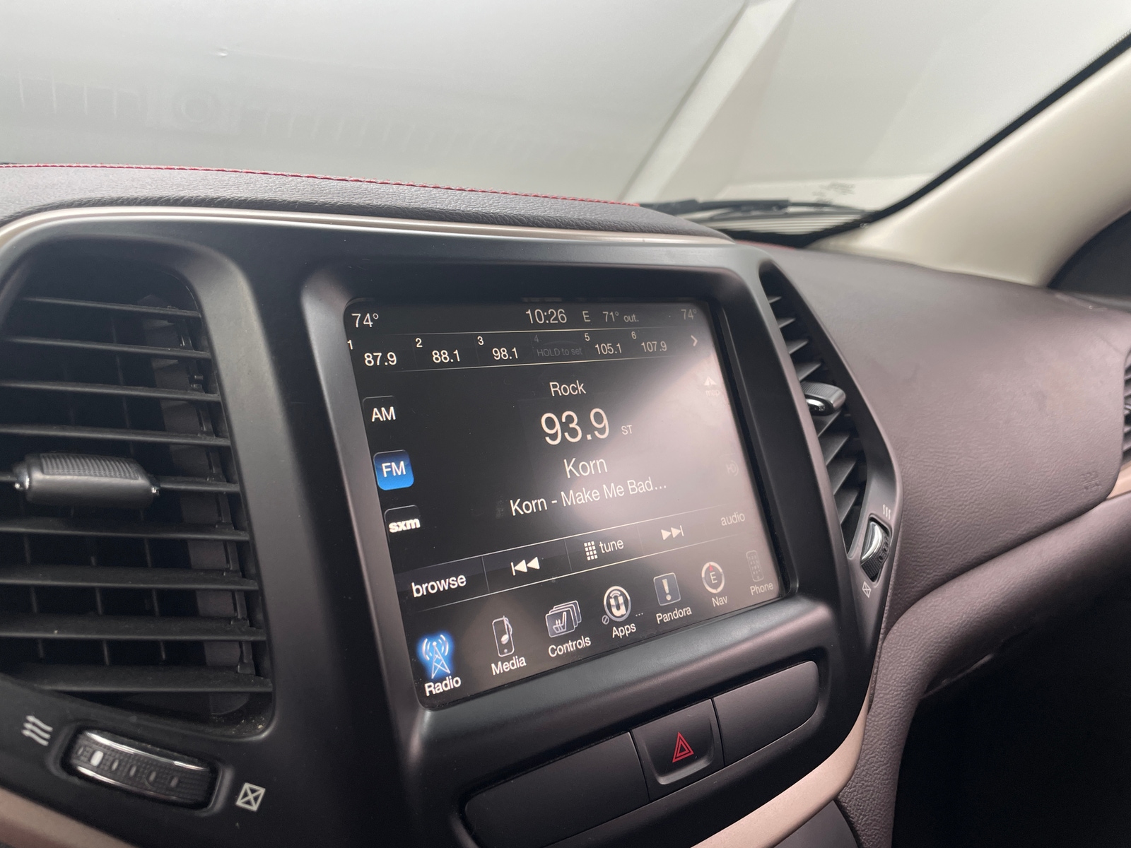 Thumbnail: 2016 Jeep Cherokee - 3