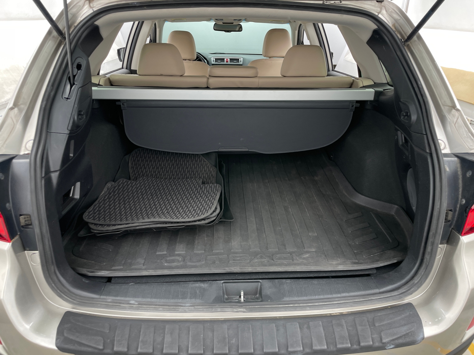 Thumbnail: 2016 Subaru Outback - 6