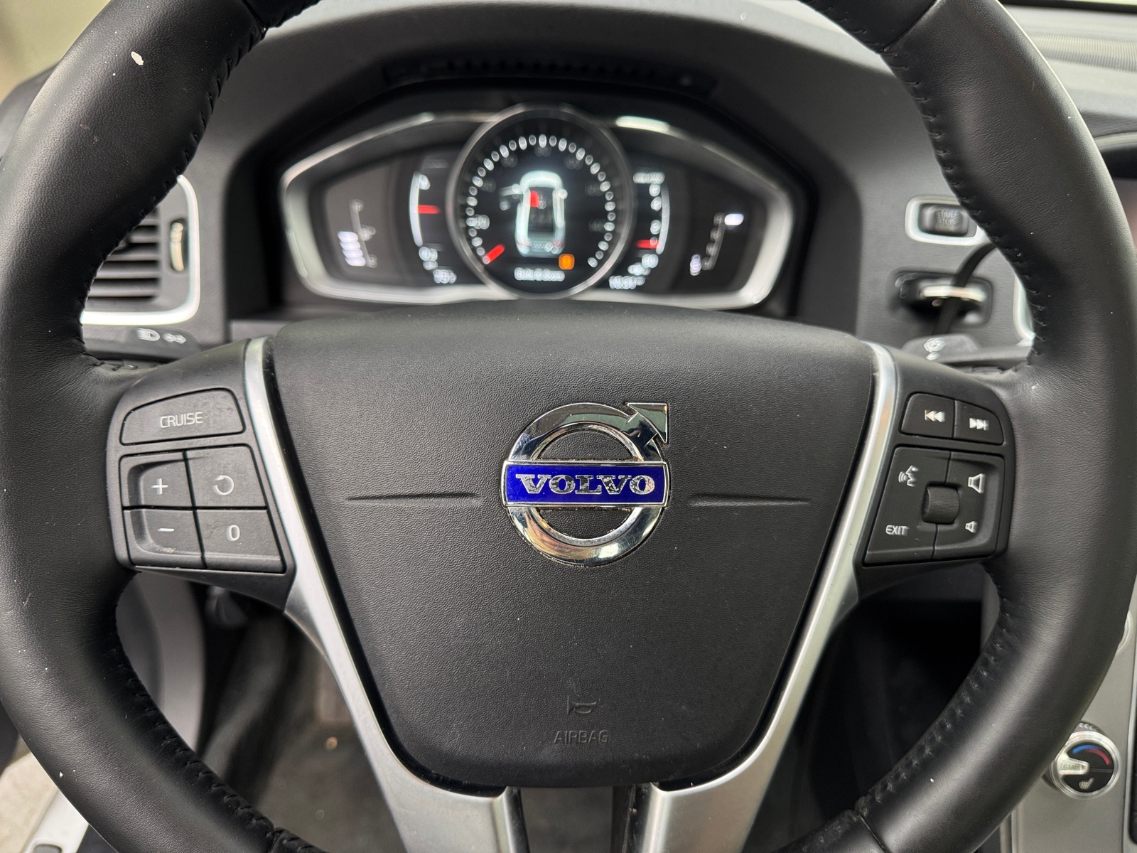 Thumbnail: 2018 Volvo S60 - 4