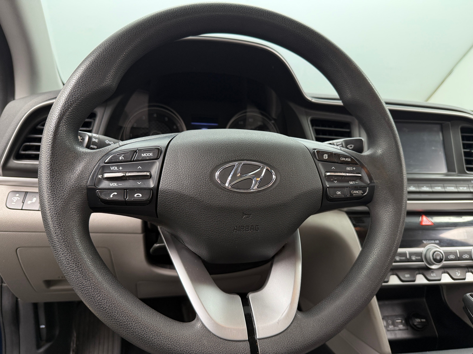 Thumbnail: 2020 Hyundai Elantra - 5