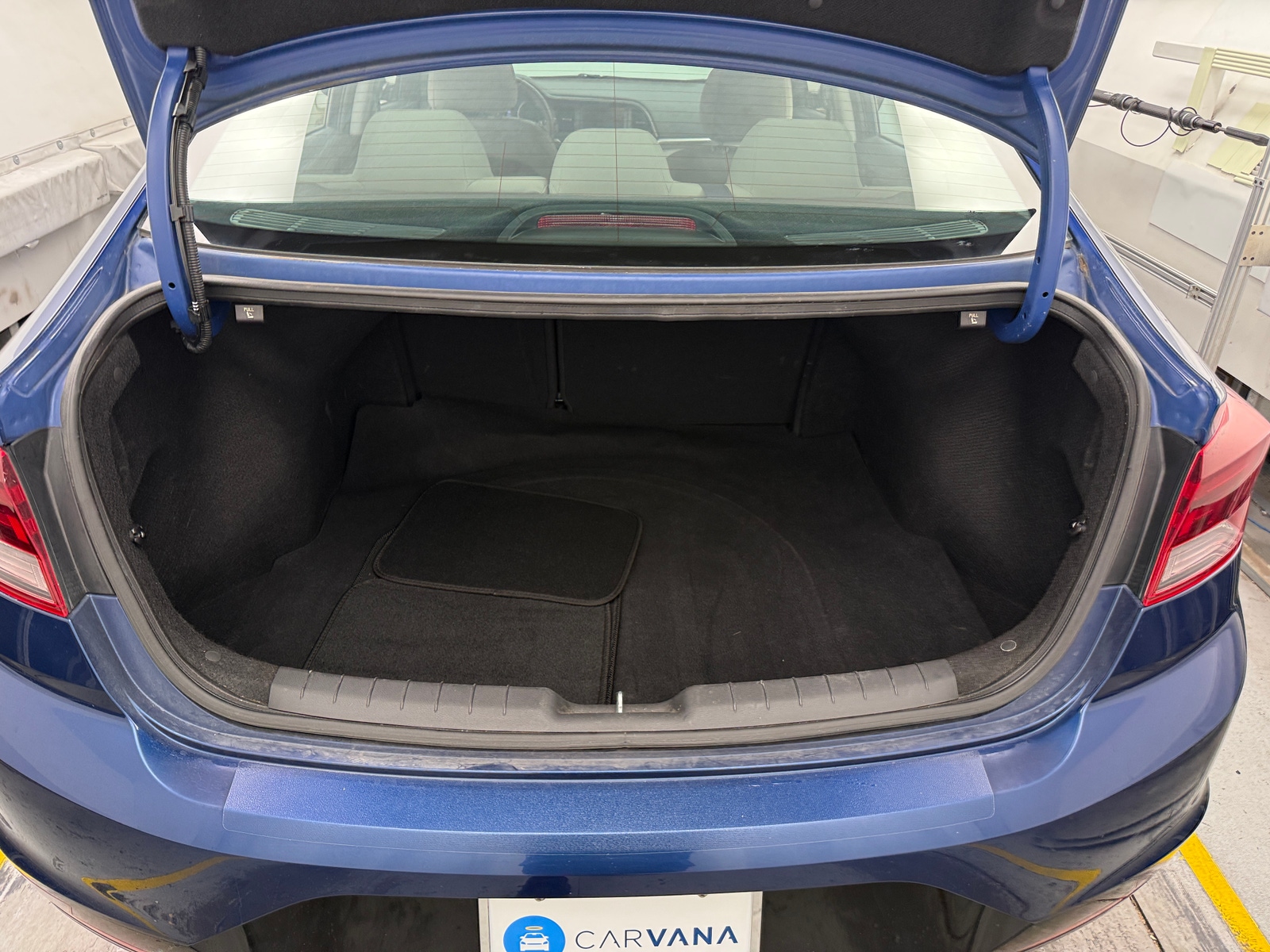 Thumbnail: 2020 Hyundai Elantra - 7
