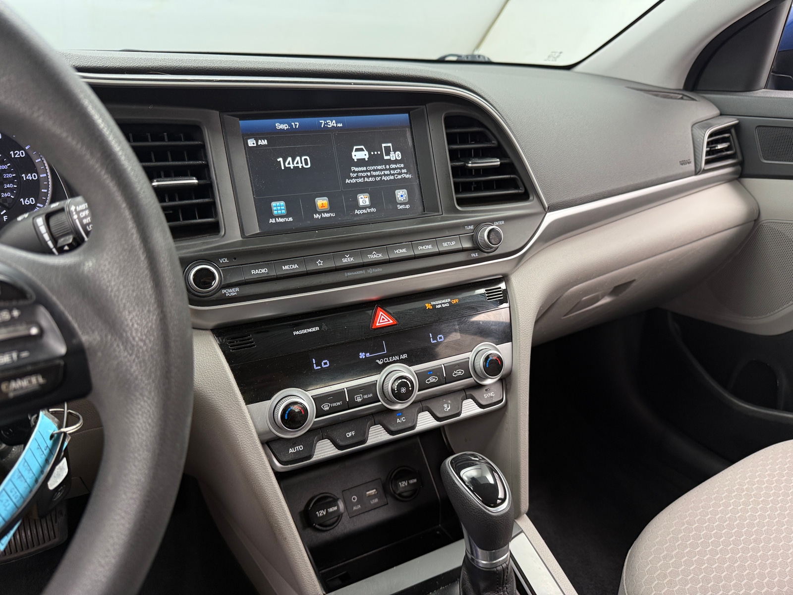 Thumbnail: 2020 Hyundai Elantra - 4