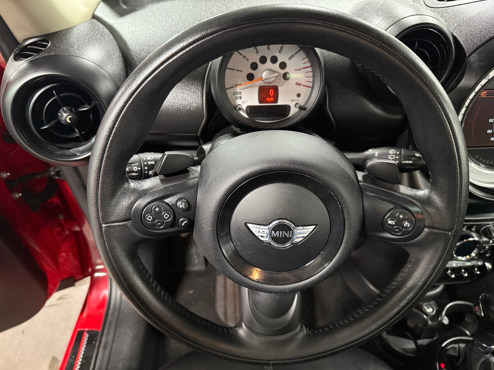 Thumbnail: 2014 MINI Cooper Countryman - 4