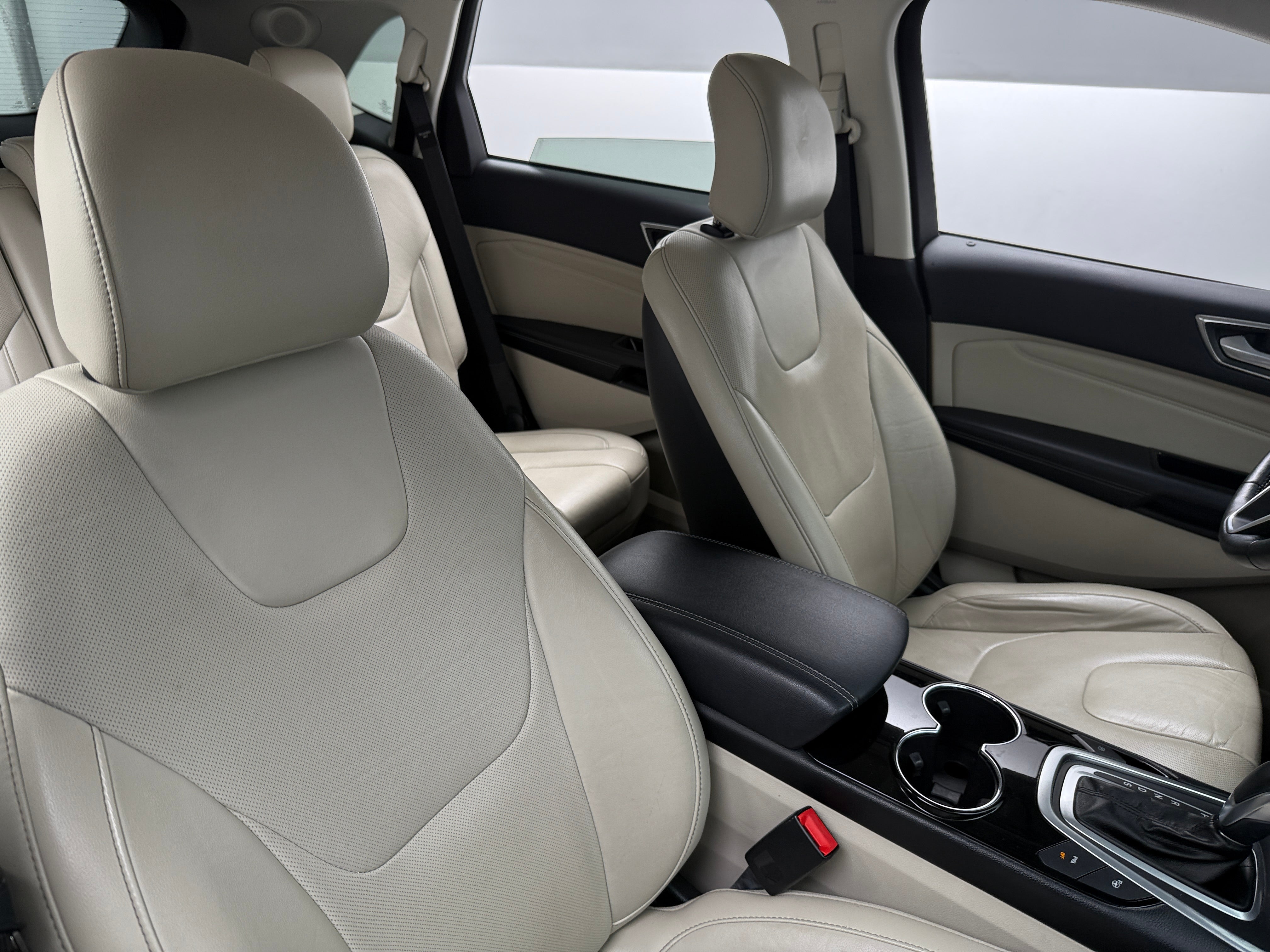 2016 Ford Edge