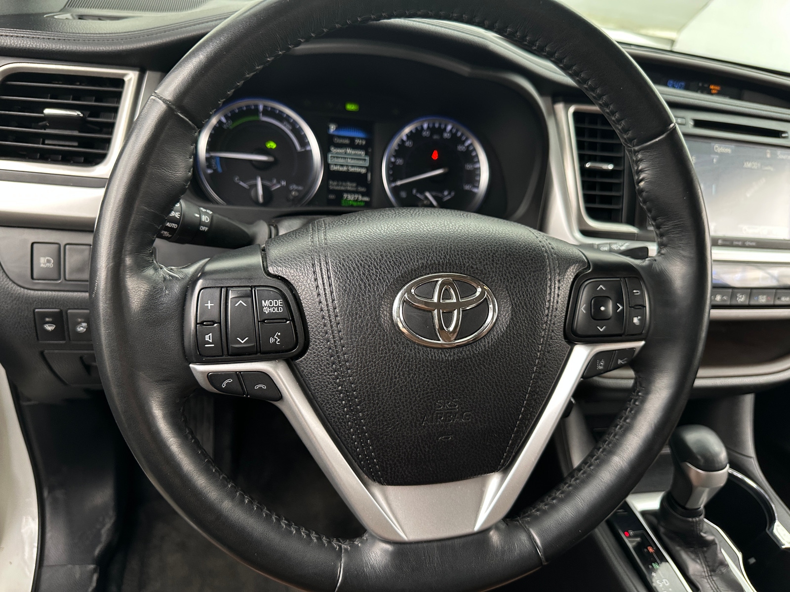 Thumbnail: 2019 Toyota Highlander - 4