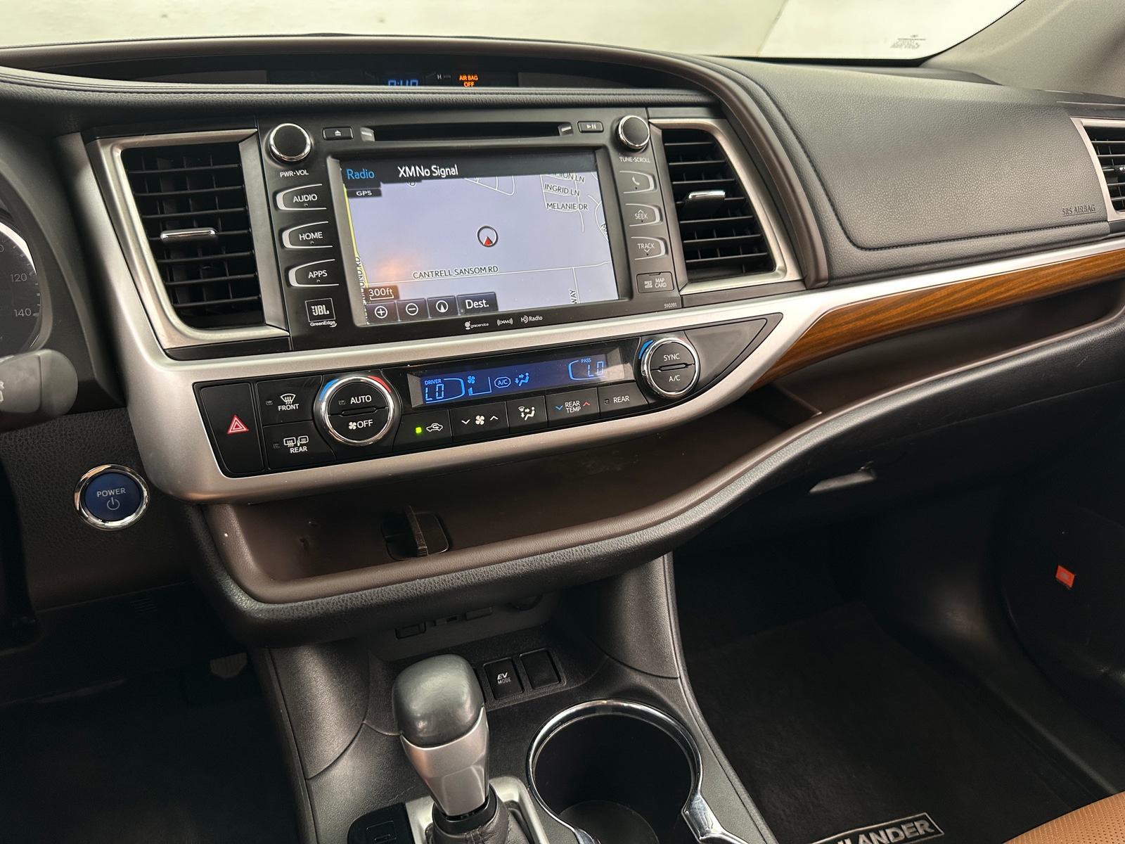 Thumbnail: 2019 Toyota Highlander - 3