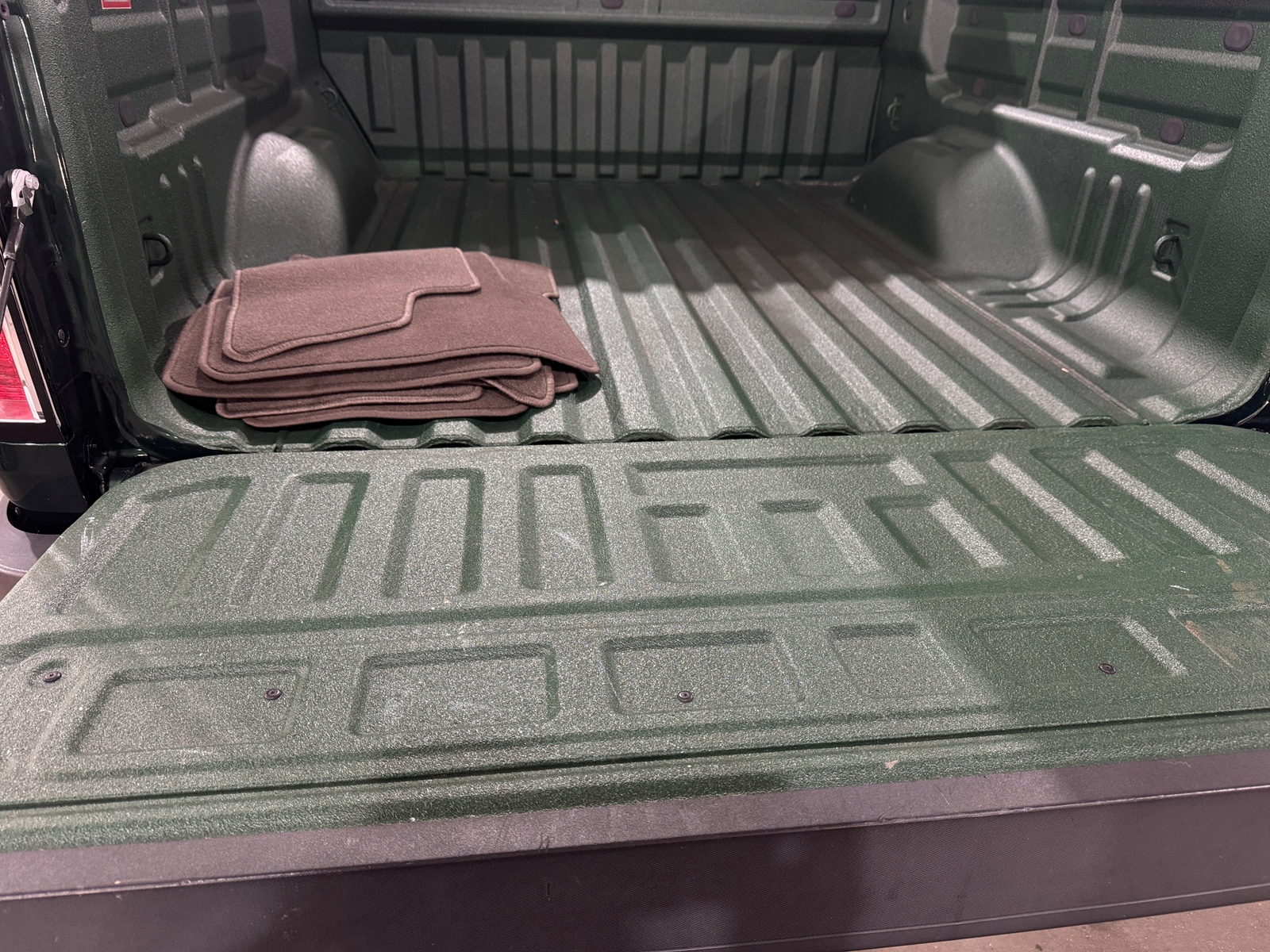 Thumbnail: 2015 GMC Canyon - 6