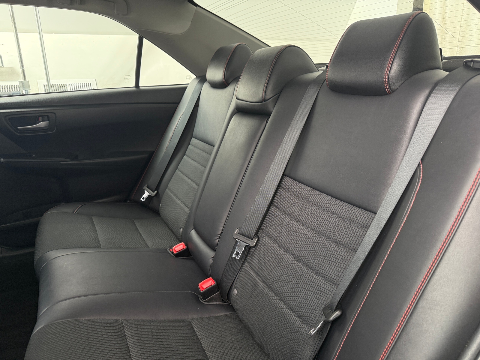 Thumbnail: 2016 Toyota Camry - 5