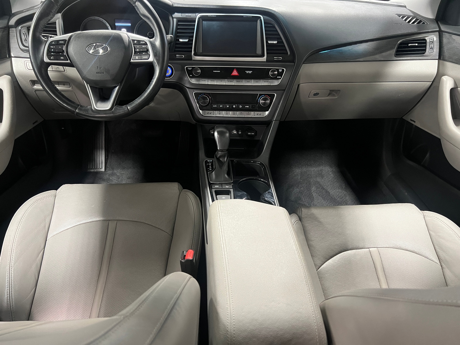 Thumbnail: 2019 Hyundai Sonata - 2