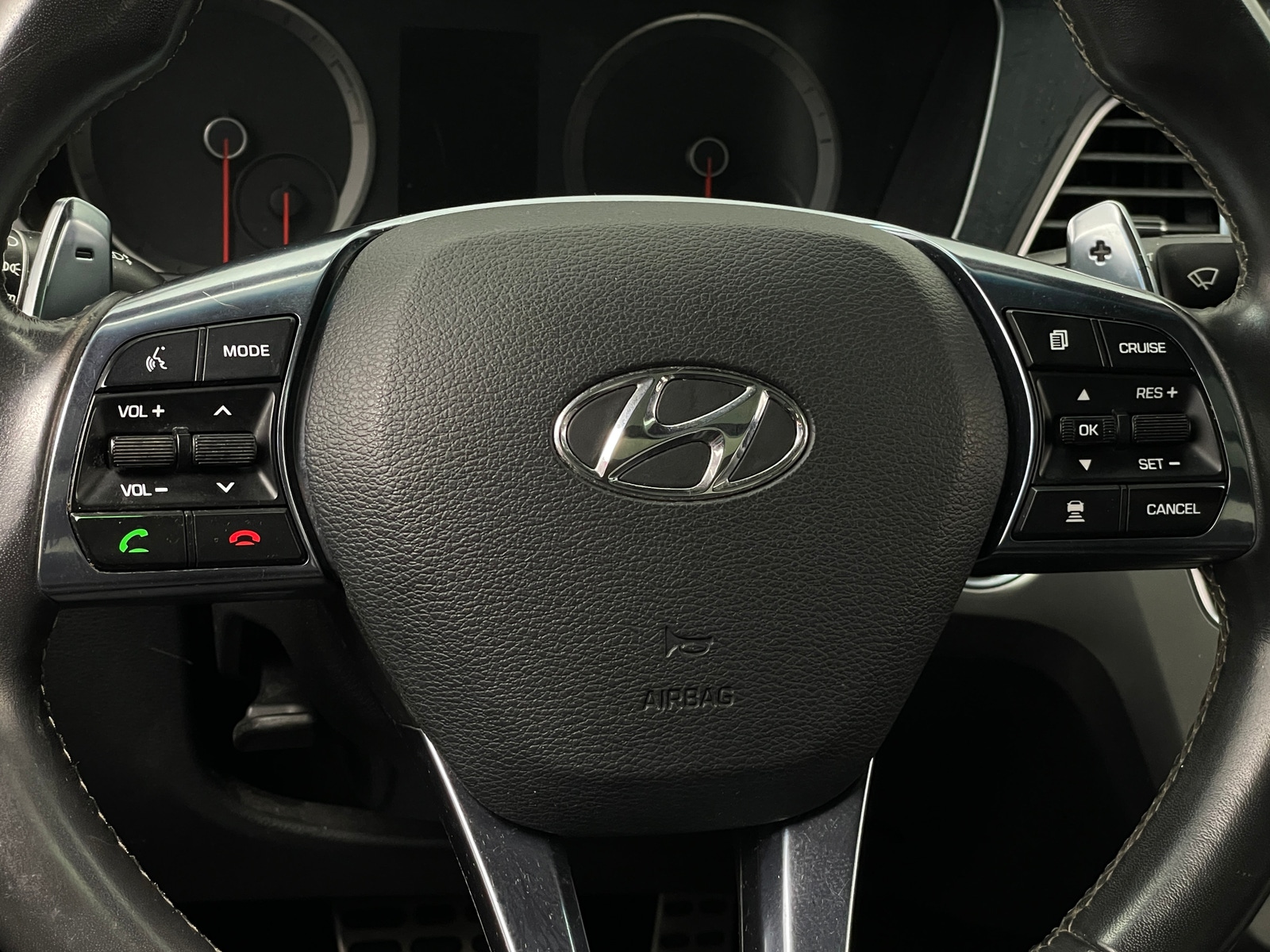 Thumbnail: 2017 Hyundai Sonata - 4