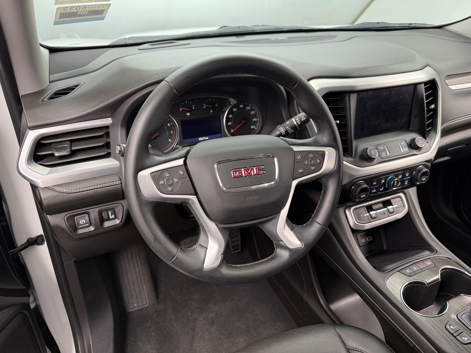 Thumbnail: 2023 GMC Acadia - 4