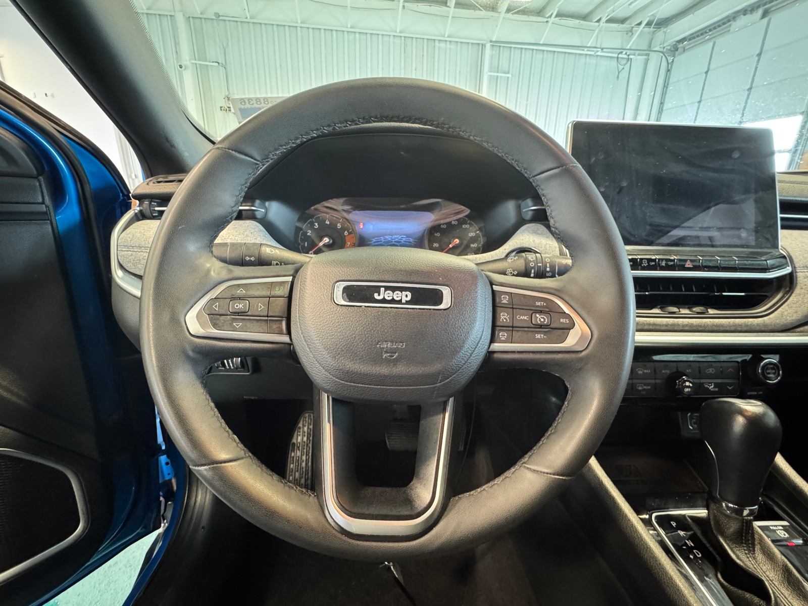Thumbnail: 2023 Jeep Compass - 5