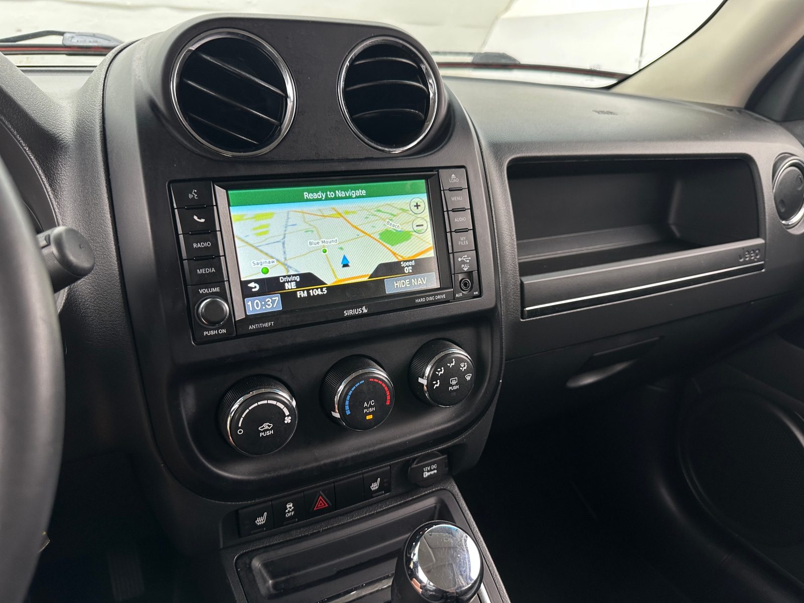 Thumbnail: 2015 Jeep Patriot - 3