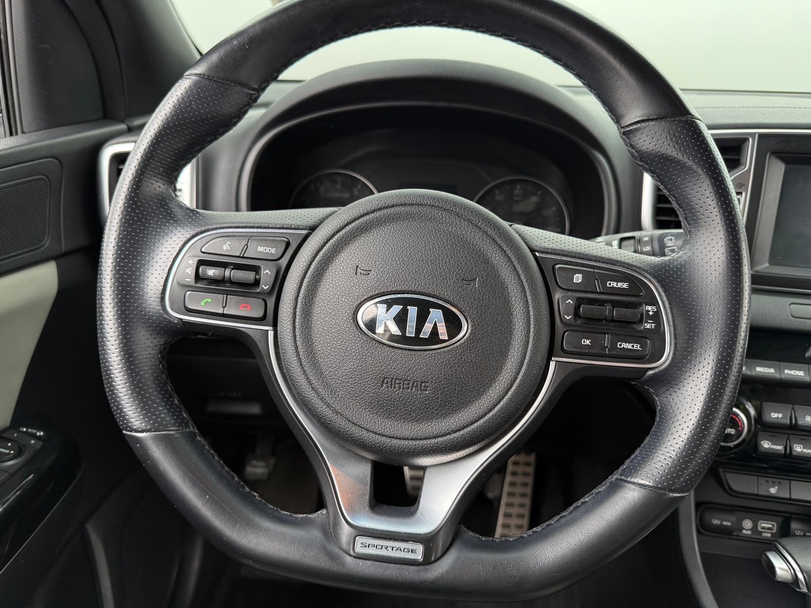 Thumbnail: 2019 Kia Sportage - 4