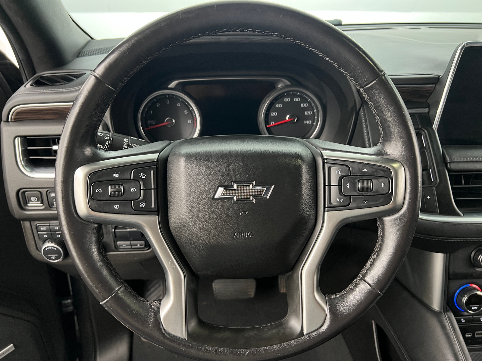 Thumbnail: 2021 Chevrolet Suburban - 4