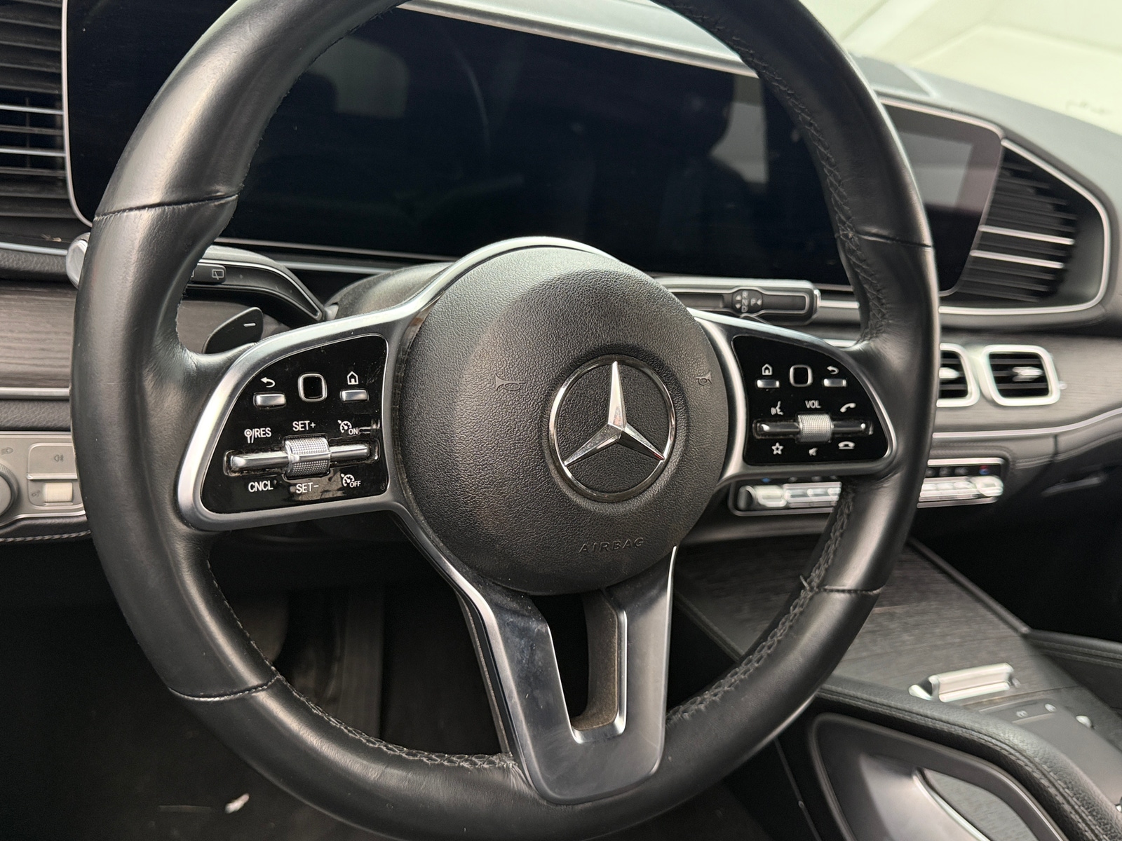 Thumbnail: 2023 Mercedes-Benz GLE - 4