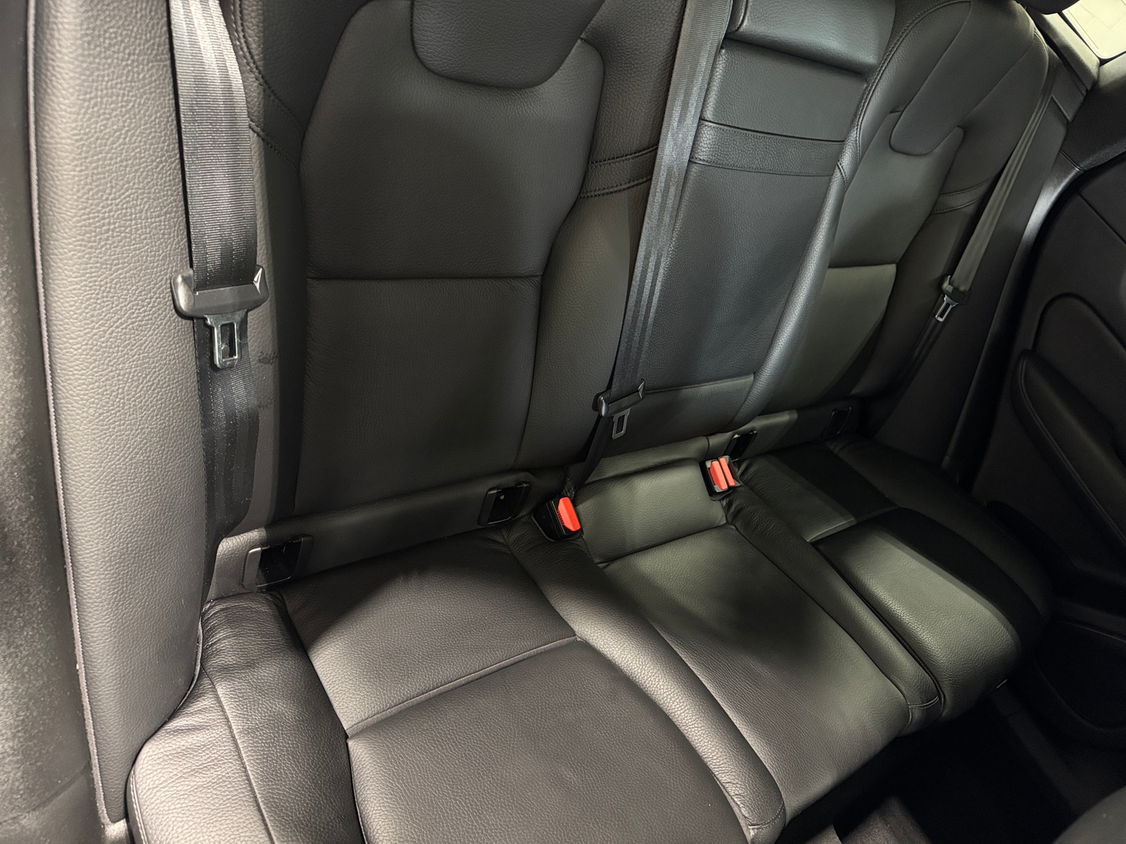 Thumbnail: 2021 Volvo XC60 - 5