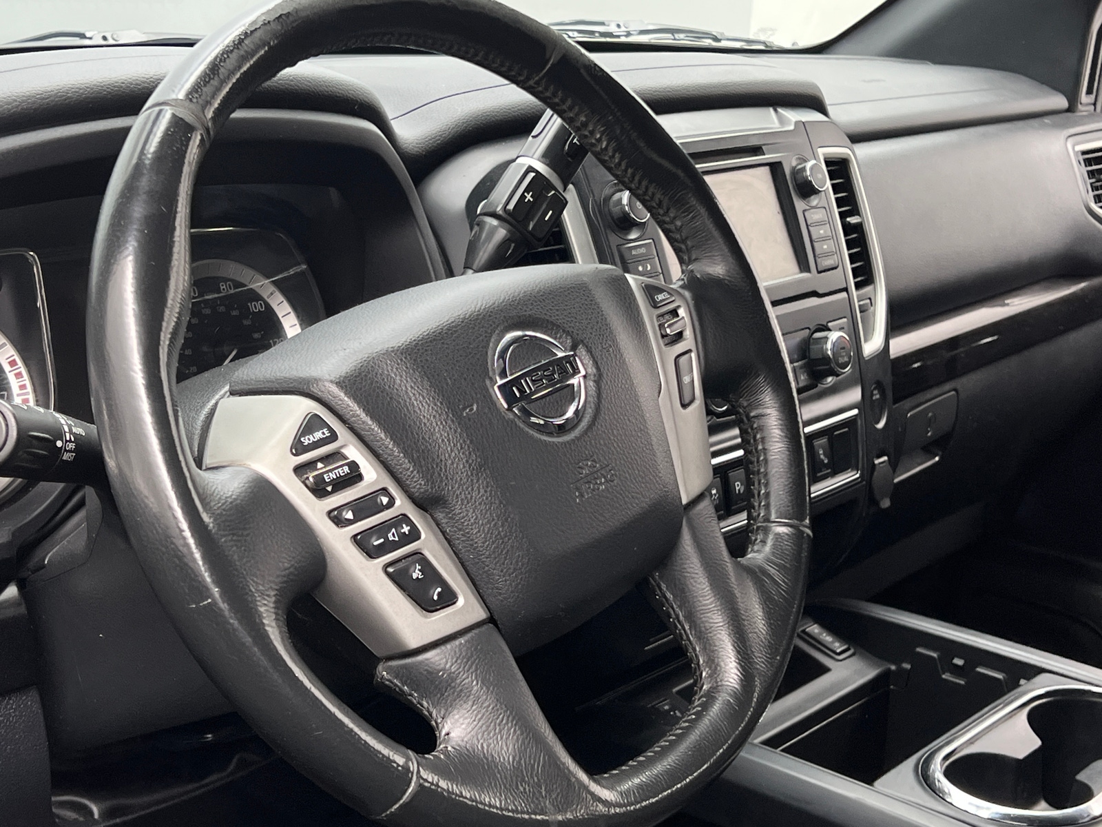 Thumbnail: 2019 Nissan Titan - 5