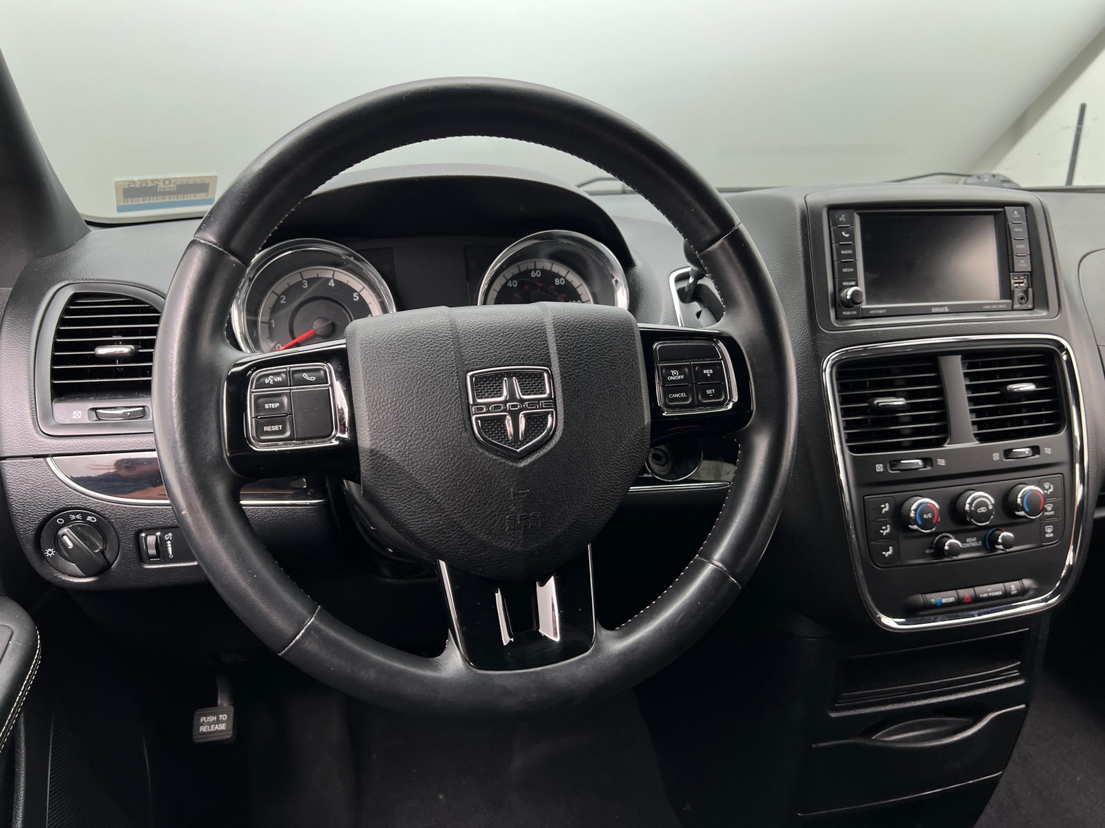 Thumbnail: 2017 Dodge Grand Caravan - 5