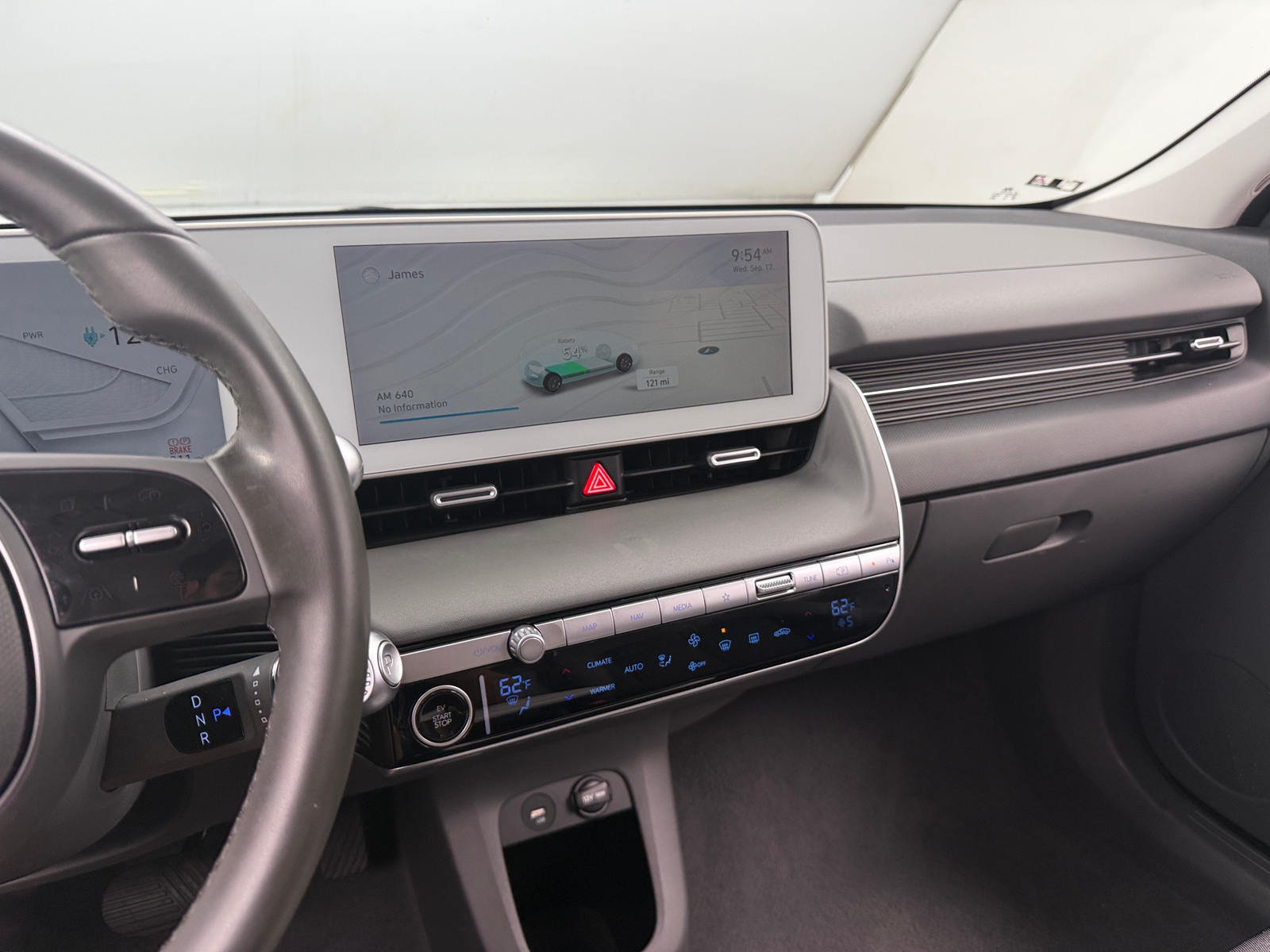 Thumbnail: 2022 Hyundai Ioniq 5 - 4
