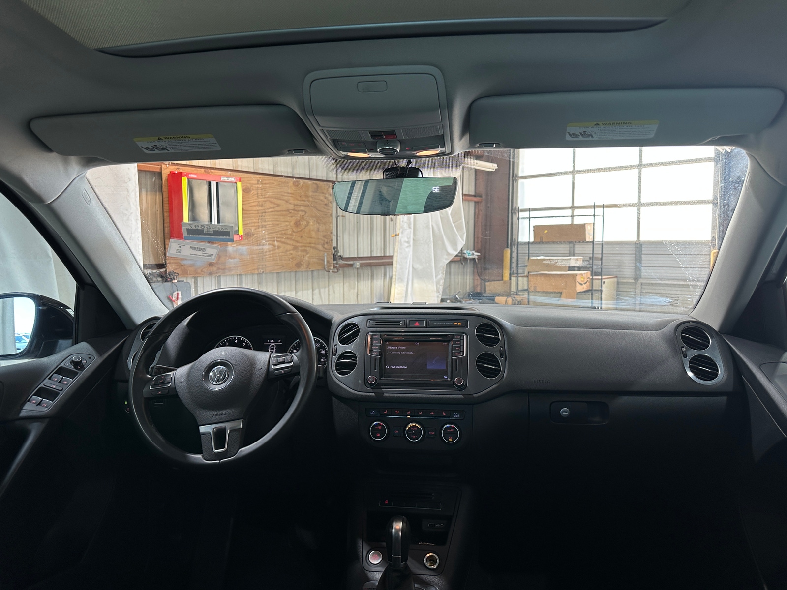 Thumbnail: 2017 Volkswagen Tiguan - 2