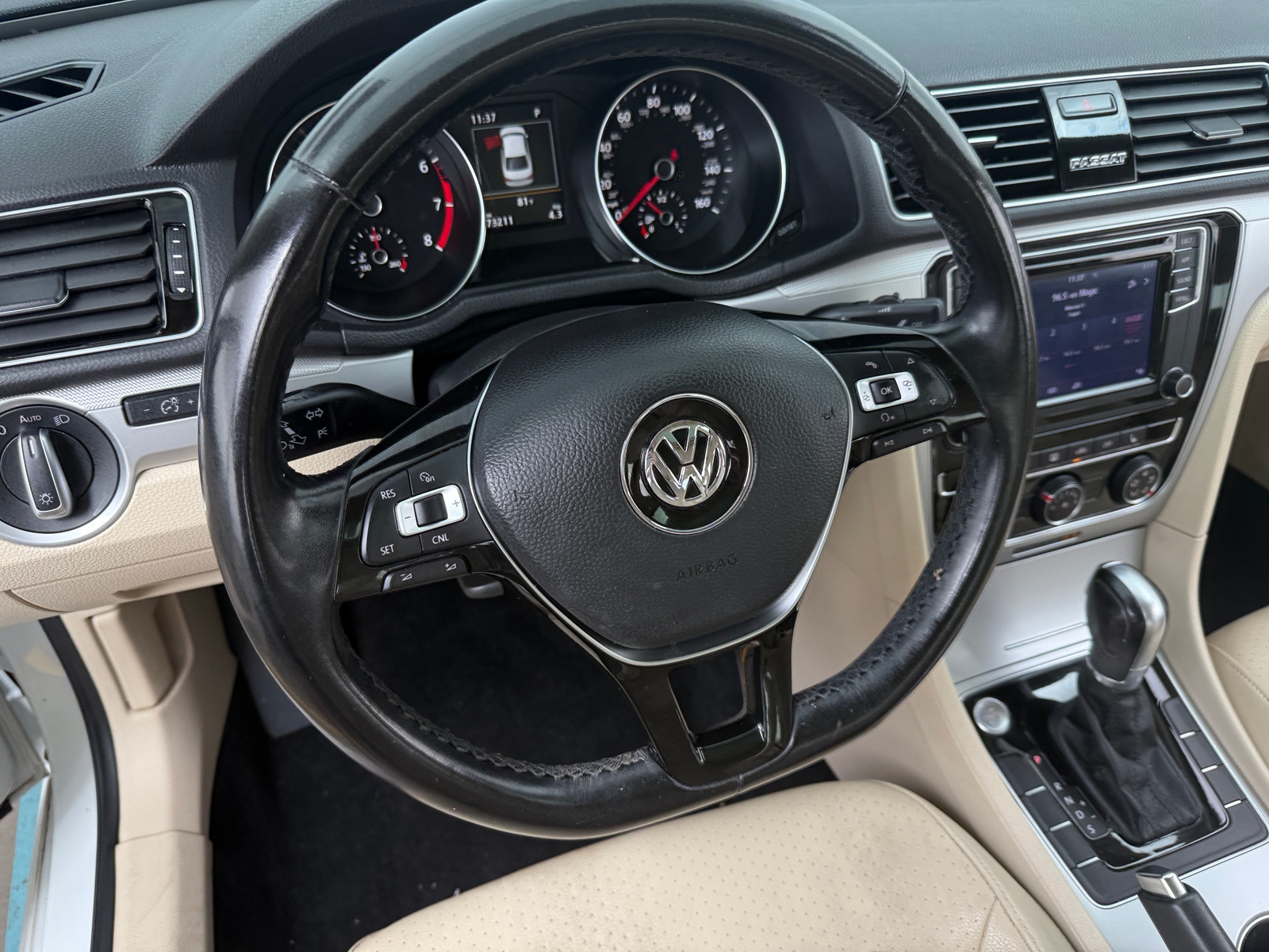 Thumbnail: 2019 Volkswagen Passat - 4