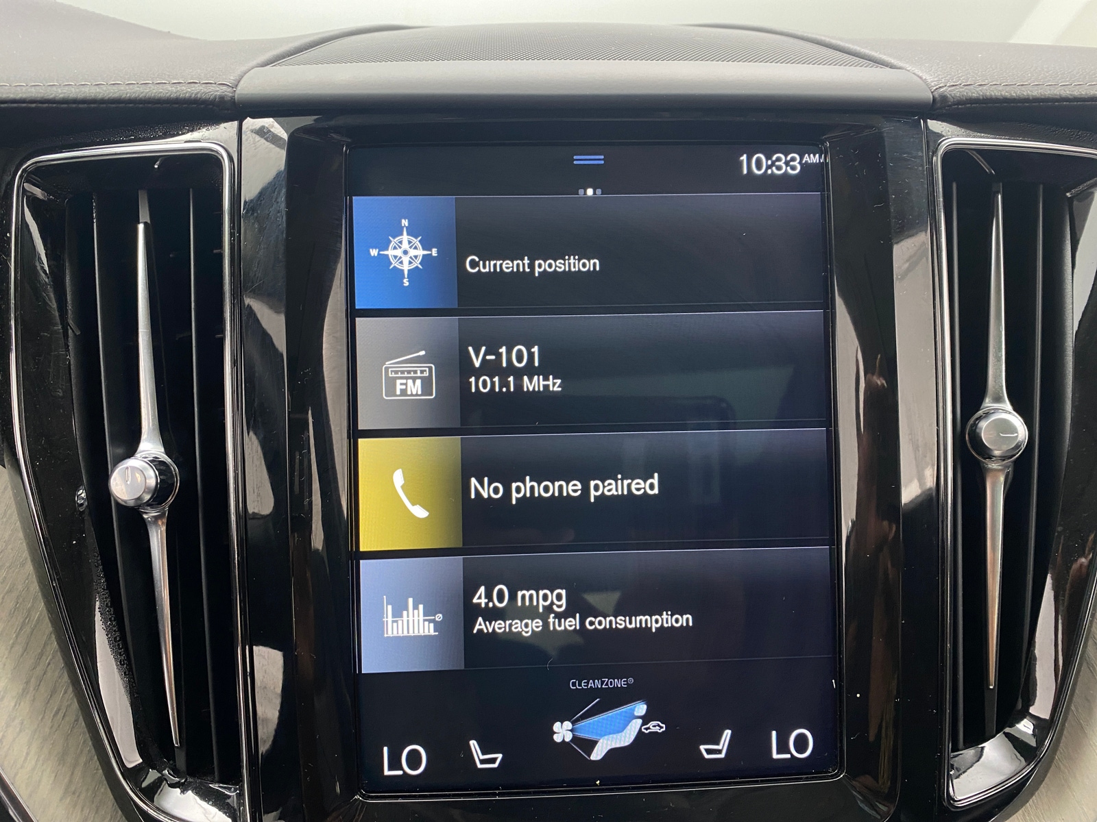 Thumbnail: 2018 Volvo XC60 - 3