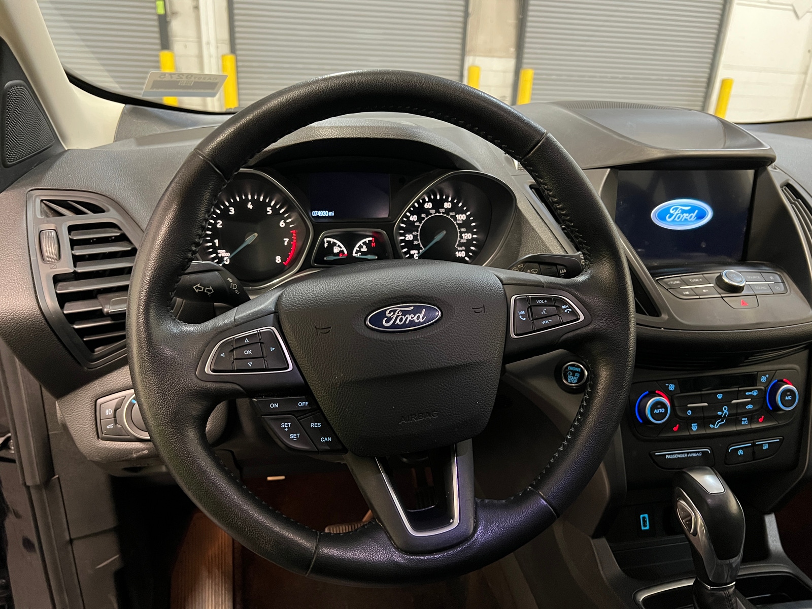Thumbnail: 2019 Ford Escape - 4