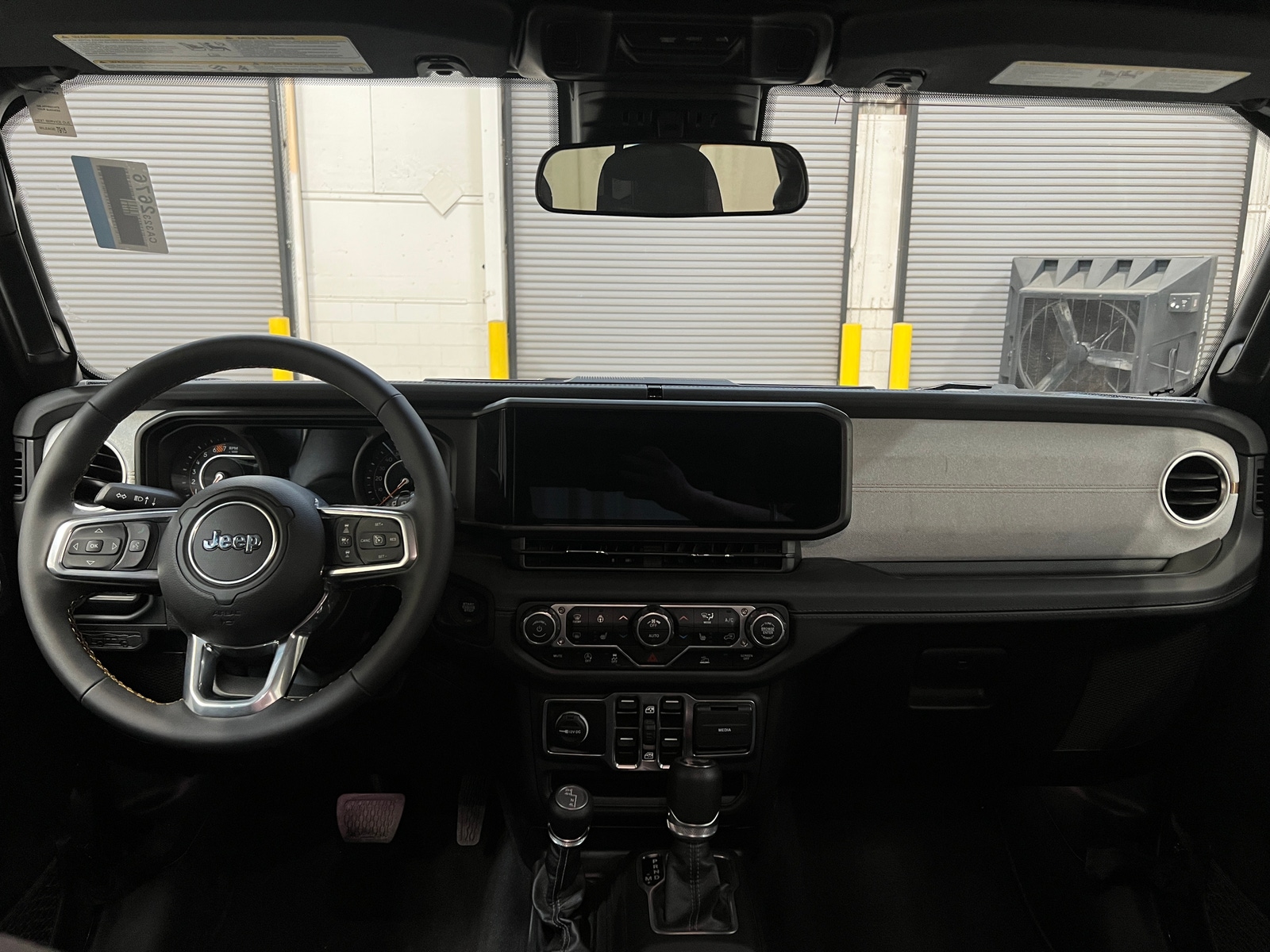 Thumbnail: 2025 Jeep Wrangler - 3