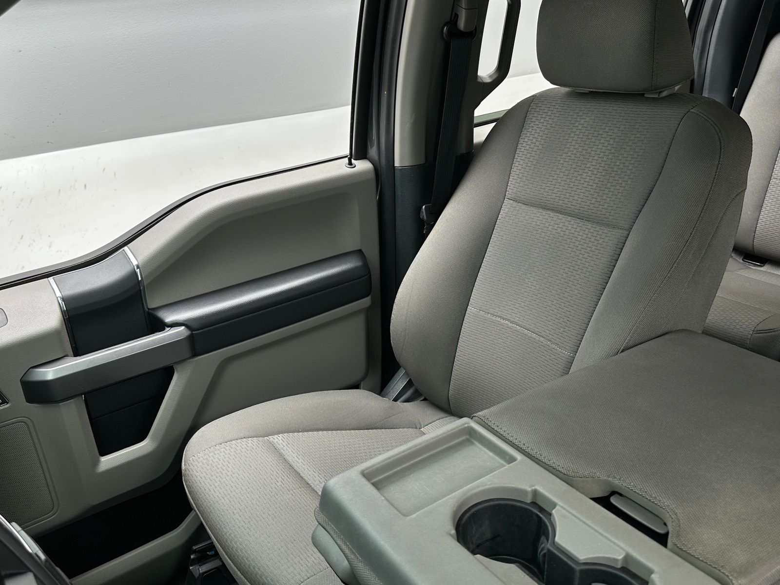 Thumbnail: 2022 Ford Econoline - 2