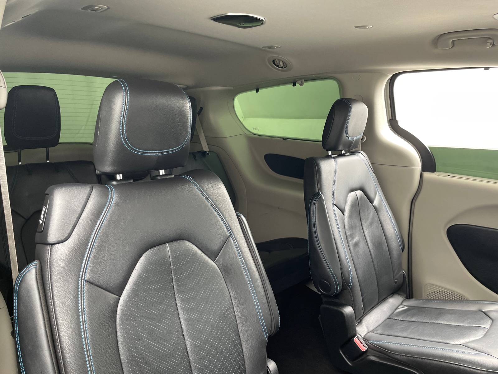 Thumbnail: 2021 Chrysler Pacifica - 5