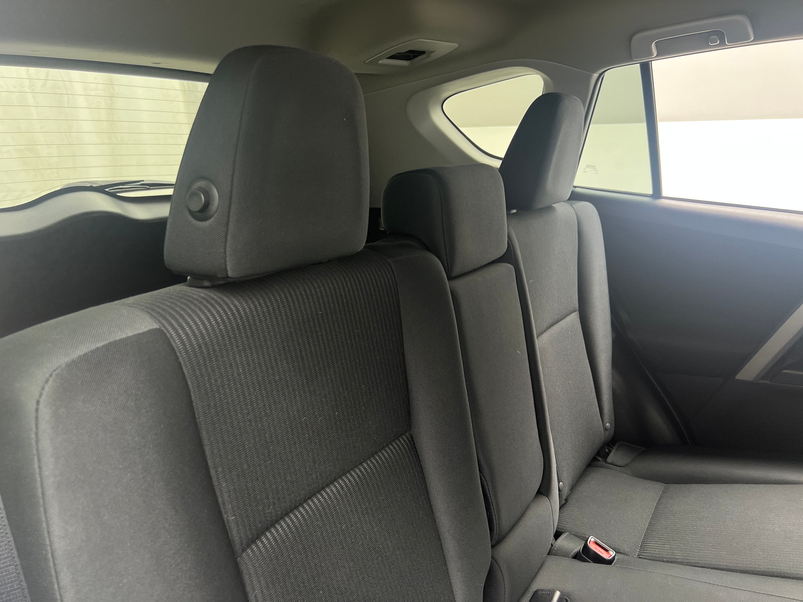 Thumbnail: 2018 Toyota RAV4 - 6