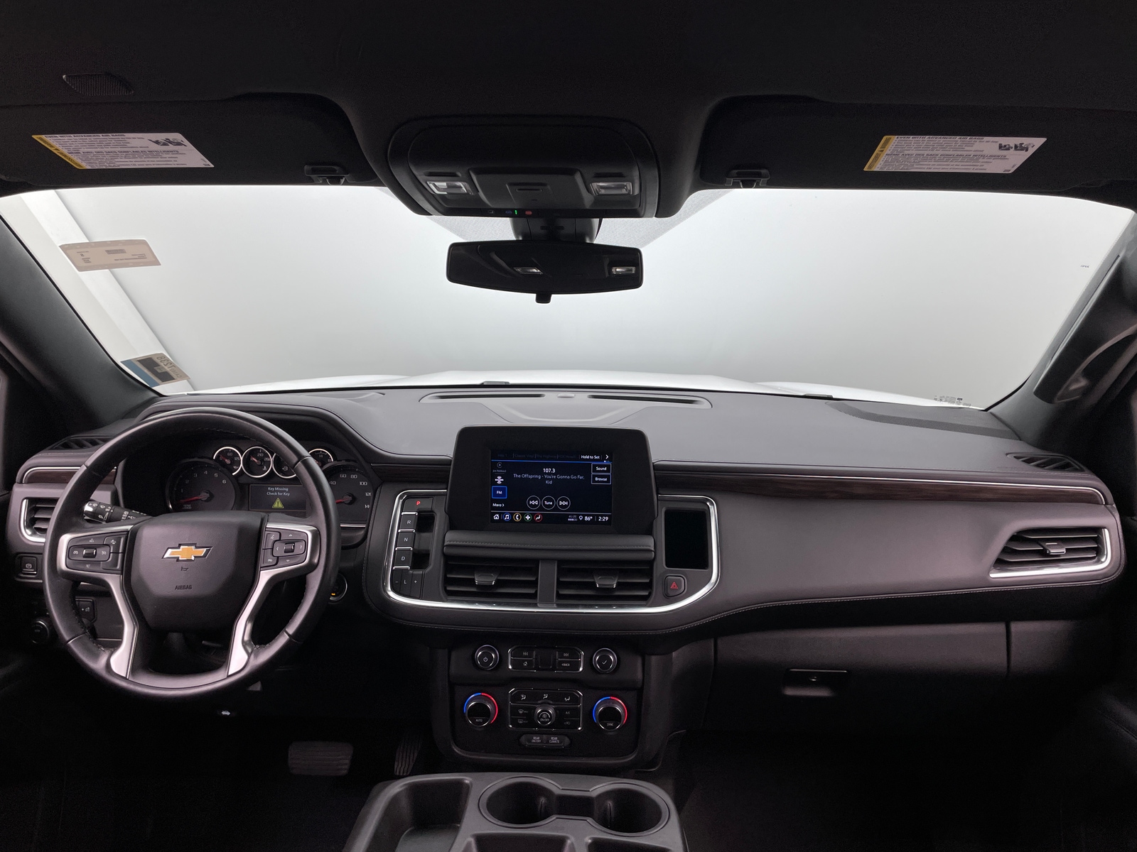 Thumbnail: 2022 Chevrolet Tahoe - 3