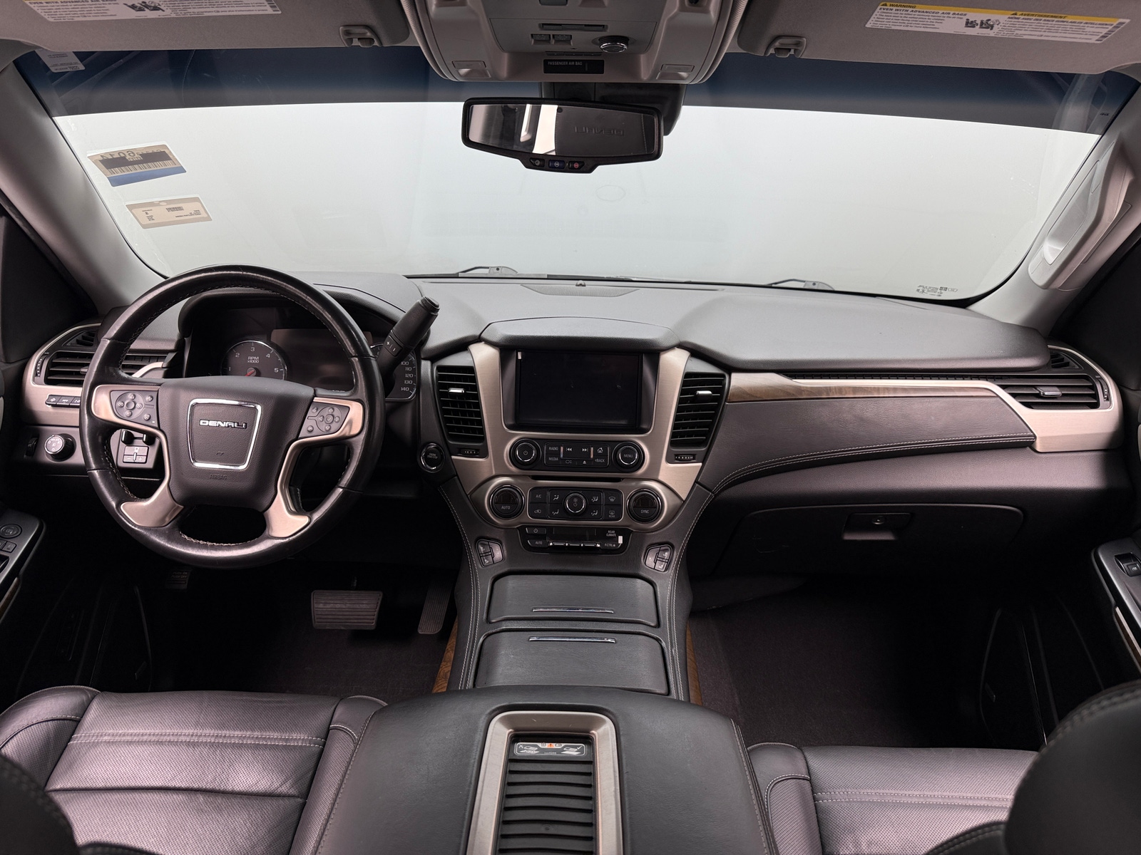 Thumbnail: 2019 GMC Yukon XL - 2