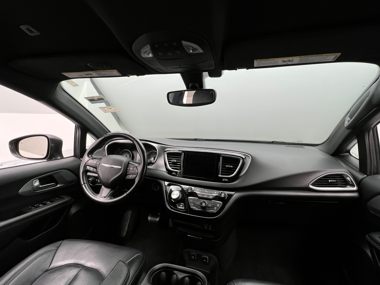 Thumbnail: 2018 Chrysler Pacifica - 2