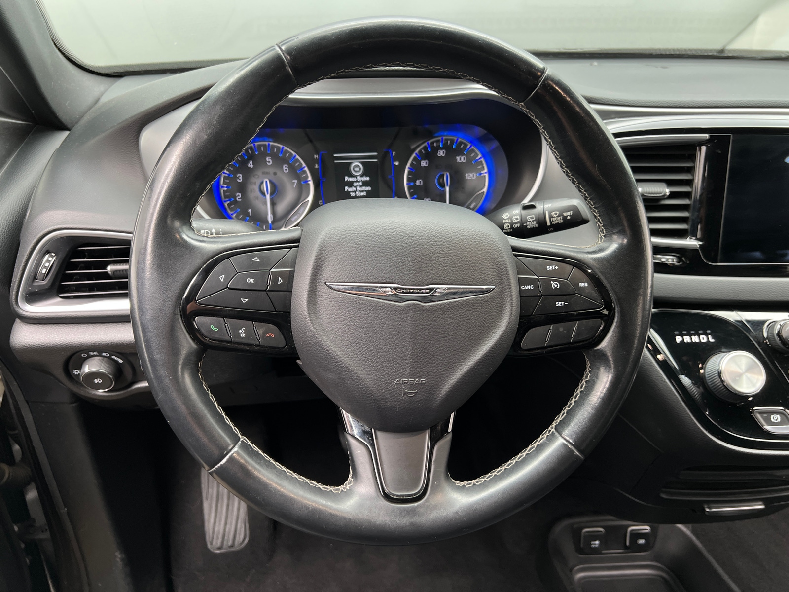 Thumbnail: 2018 Chrysler Pacifica - 4