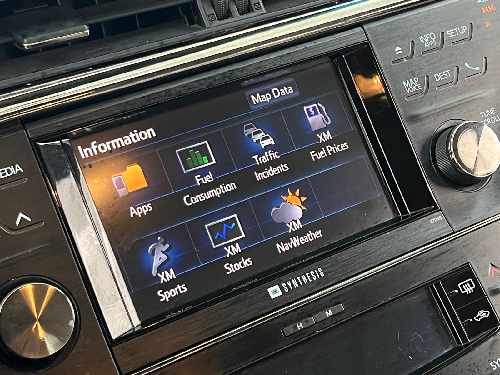 Thumbnail: 2014 Toyota Avalon - 3
