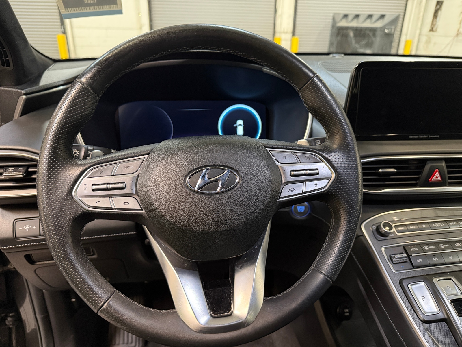 Thumbnail: 2022 Hyundai Santa Fe - 4