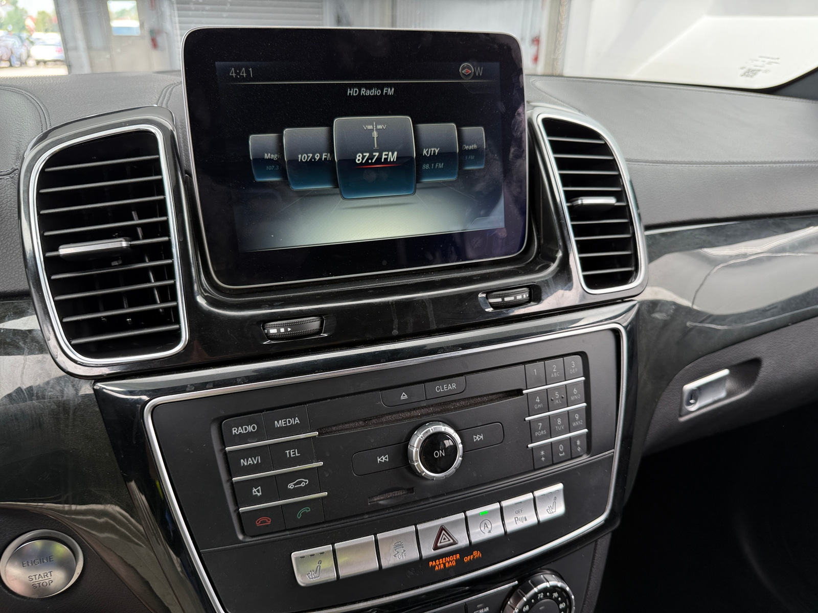 Thumbnail: 2017 Mercedes-Benz GLS - 3