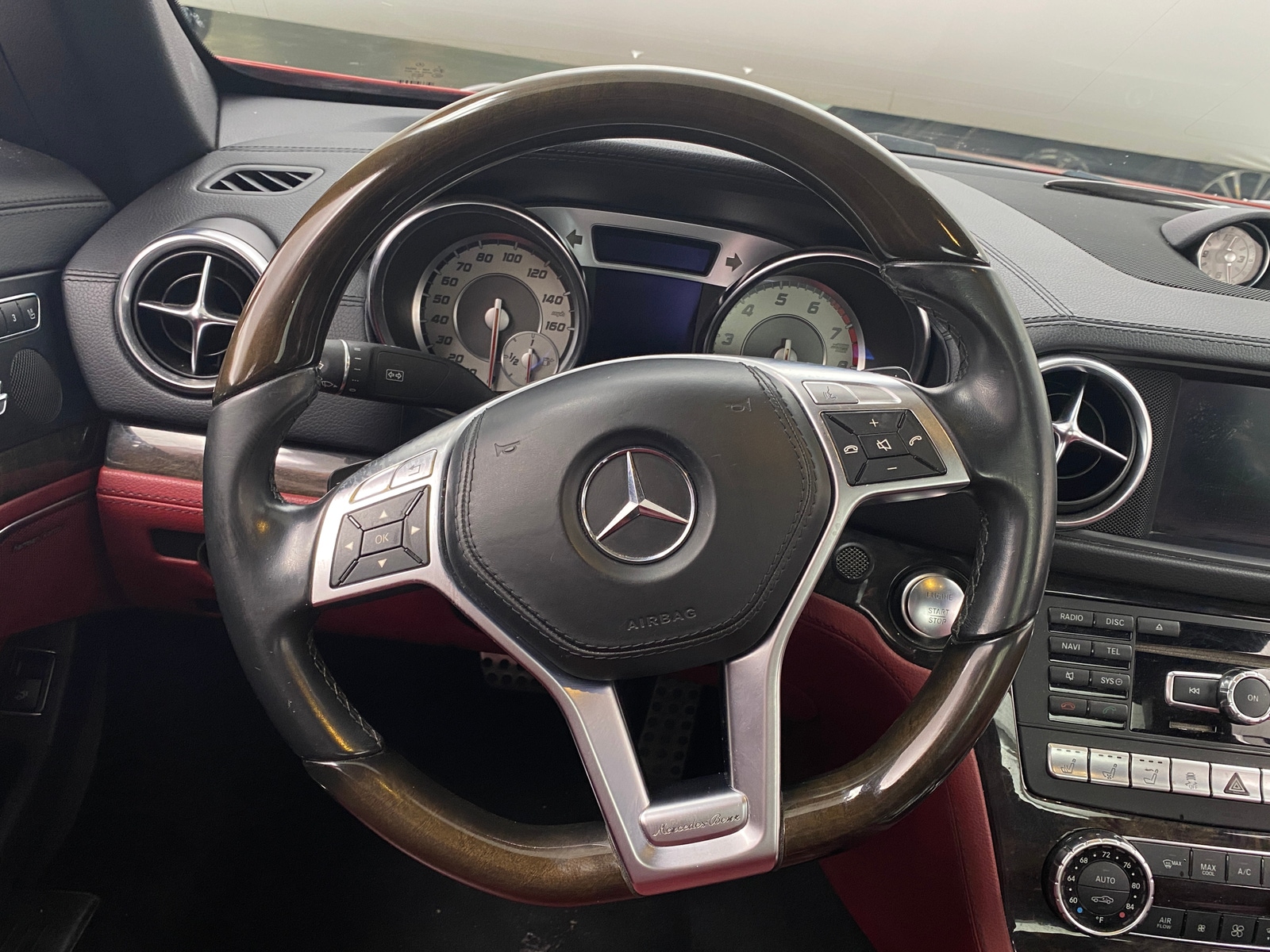 Thumbnail: 2015 Mercedes-Benz SL-Class - 4