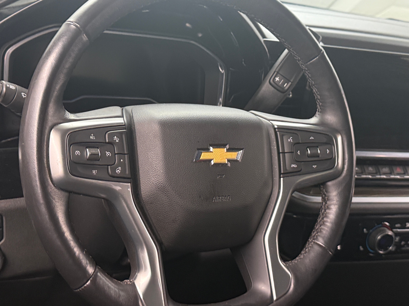 Thumbnail: 2022 Chevrolet Silverado 1500 - 5