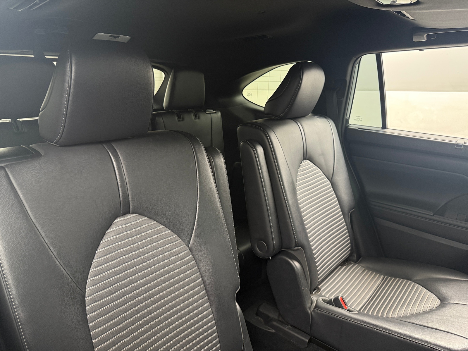 Thumbnail: 2021 Toyota Highlander - 5