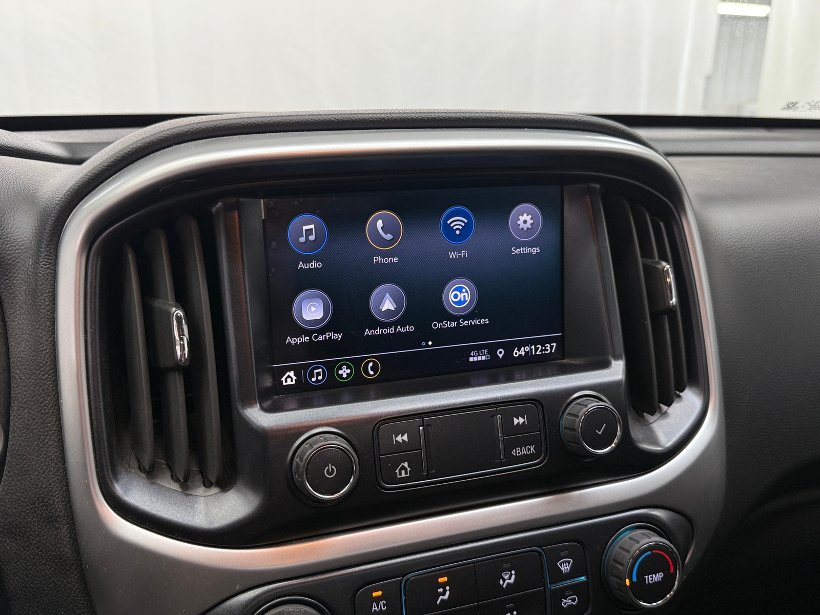 Thumbnail: 2022 Chevrolet Colorado - 4