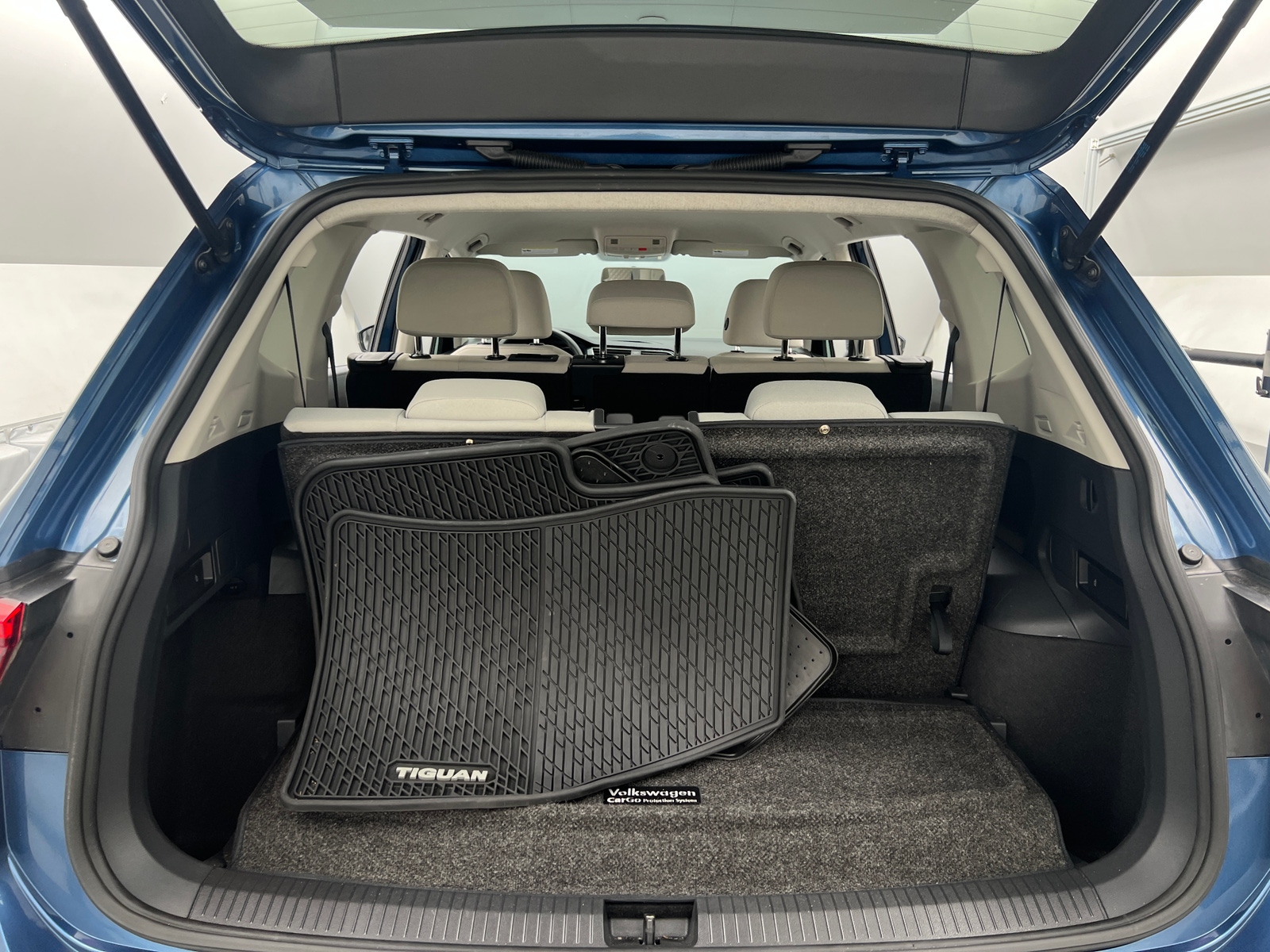 Thumbnail: 2020 Volkswagen Tiguan - 7