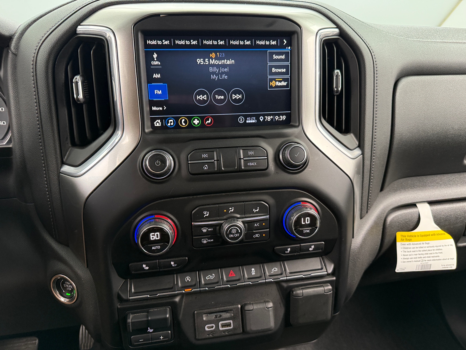 Thumbnail: 2020 Chevrolet Silverado 1500 - 4
