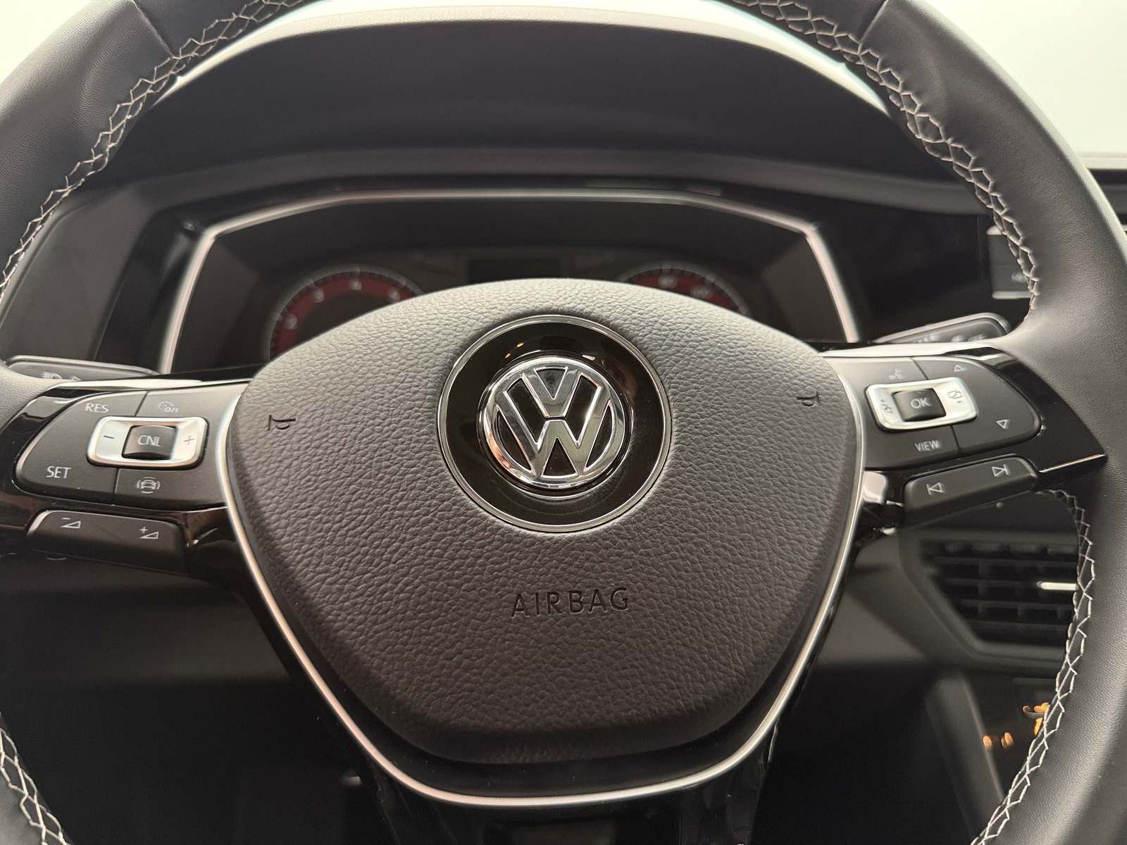 Thumbnail: 2021 Volkswagen Jetta - 4